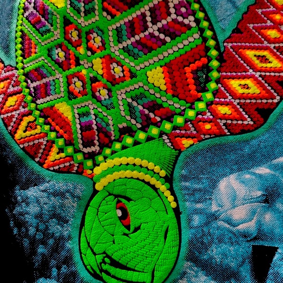 Short sleeve turtle and dolphin t-shirt from Puerto Vallarta Mexico. XL.…nwot - Picture 6 of 13